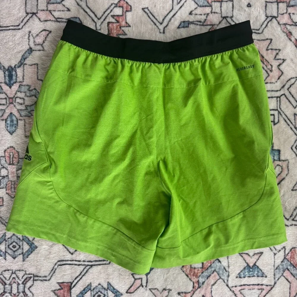 Adidas Axis Woven Men's Training Shorts - size Medium